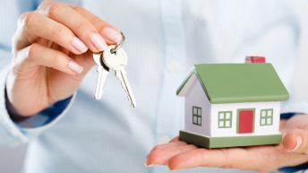 Buying and Selling a House at the Same Time